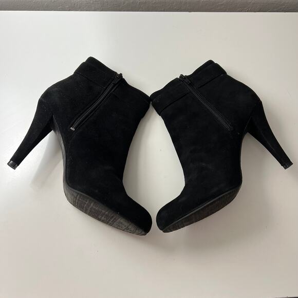 Enzo Angiolini Eavaried Sued Booties with Chain Size 7.5M Minimalist Date Night - Picture 6 of 13